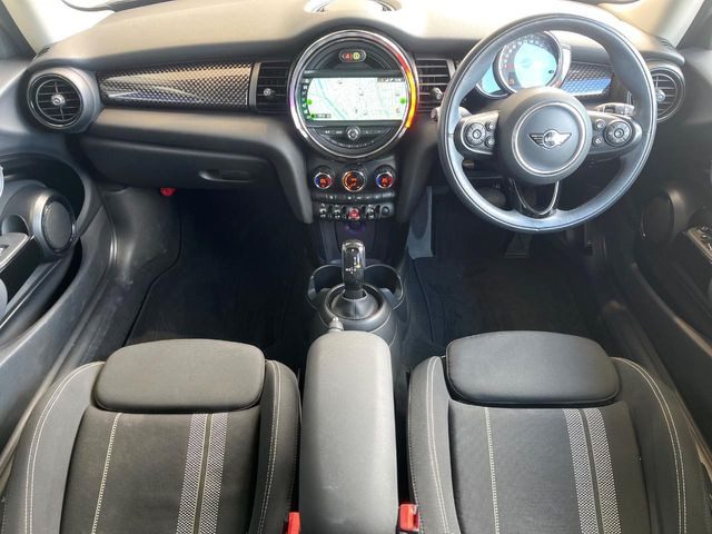 �A���ԃO���[�v���݌ɐ���2,000��!�S���̌n��X���烁�[�J�[�E�Ԏ��킸���Љ�o����̂ŁA���Ȃ��Ƀs�b�^���̂��Ԃ�������͂��ł���܂��͂��₢���킹��������