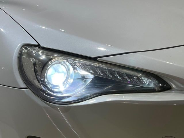 �yHID�w�b�h���C�g�z���ɖ��邭�O�����Ƃ炵�Ă����̂ŁA���V����Ԃ̑��s�������E�ǍD�ň��S���Ă���肢�������܂��B