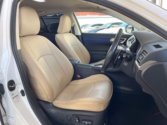 �^�]�ȃV�[�g���͎g�p�������Ȃ��A�ǍD�ȏ�ԂƂȂ��Ă��܂��B���J�Ɏg���Ă������Ƃ��悭�킩��܂��ˁB