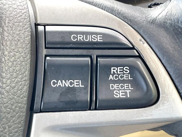 �y�N���[�Y�R���g���[���z�������H�����N���N���s�B�A�N�Z���𗣂��Ă���葬�x�ő��s���ł��A�������^�]���̕��S���y��!�����E�������ȒP�ȃX�C�b�`����Œ����ł��܂��B