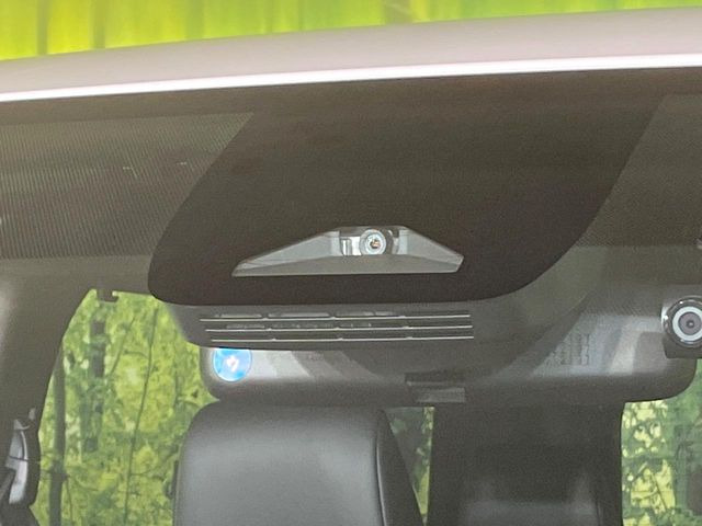 �y�g���^�Z�[�t�e�B�Z���X�z���s���ɑO���̎ԗ�����F�����A�Փ˂������Ȏ��͌x��ƃu���[�L�ŏՓˉ���Ɣ�Q�y�����A�V�X�g�B�����S�Ƀh���C�u�����y���݂��������܂��B