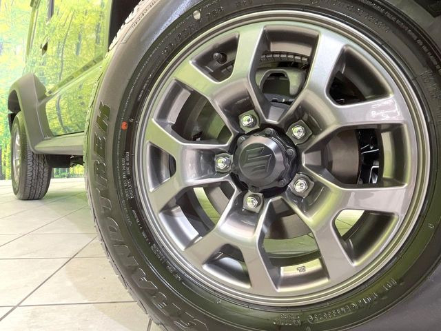 �y����15�C���`�A���~�z�C�[���z�O�ςɃ}�b�`���������A���~�z�C�[���𑕒����Ă���܂��B�e��ЊO�A���~�z�C�[����A�X�^�b�h���X�^�C�����戵�����Ă���܂��B���񂲑��k����������