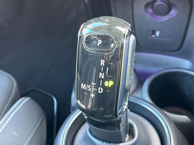 ��MT���[�h�t��AT:�ʏ�͎����ł����Ȃ���ϑ�(�M�A�`�F���W)���h���C�o�[�̑���ɂ���ĈӐ}�I�ɕς�����V�X�e���ł��B����w���i�̃h���C�u�����y���݂��������܂�!