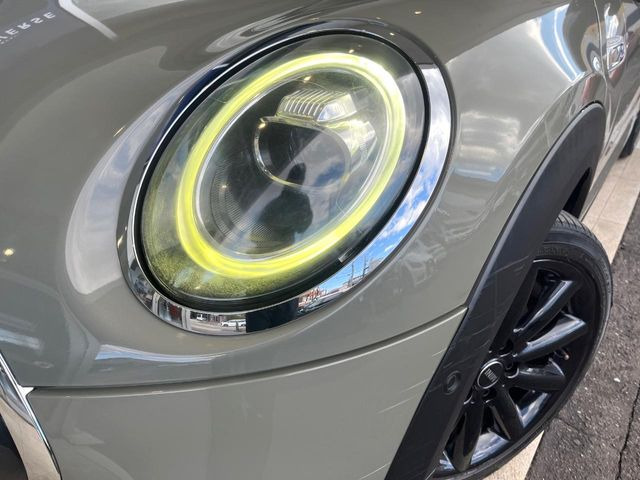 ��LED�w�b�h���C�g:��ԑ��s�����ǍD�Ȏ��E���m�ۂ����S���ĉ^�]�ł��鍂�P�xLED�w�b�h���C�g�𑕔�!�_�����x�������A����d�͂��}�����Ă��܂��B