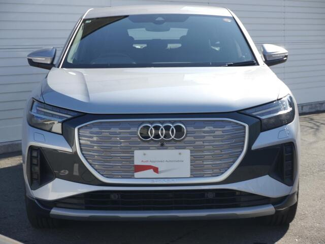 Q4スポーツバックe-tron45 アドバンスト