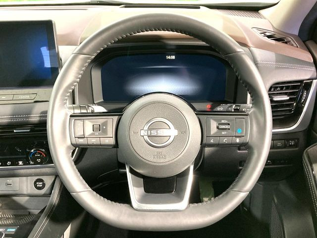 �y�����v�����X�e�A�����O�z�㎿�Ȋv���g�p���邱�ƂŁA��ɂ����������݂ƂĂ��^�]���₷���n���h���ł���