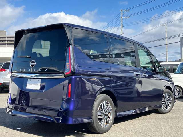 セレナ2.0 ハイウェイスターV