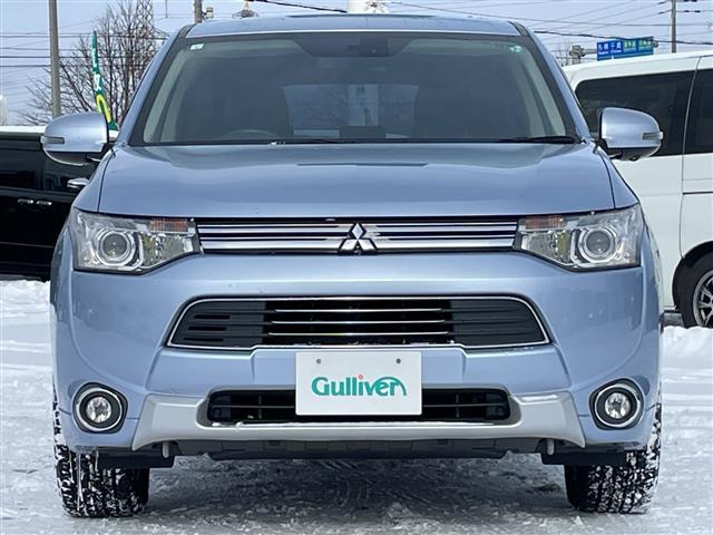 アウトランダーPHEV2.0 G ナビパッケージ 4WD