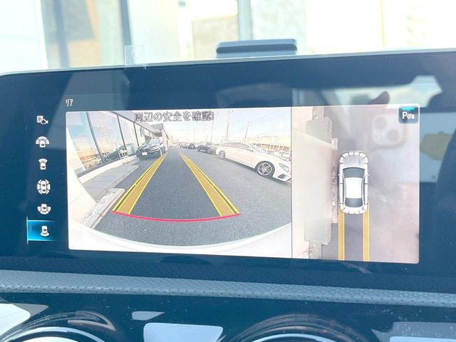 ���p�m���~�b�N�r���[���j�^�[:��p�̃J�����ɂ��A�ォ�猩���낵���悤�Ȏ��_��360�x�N���}�̎��͂��m�F���邱�Ƃ��ł��܂������p�������m�F���₷���A�����ꏊ�ł̐؂�Ԃ��⒓�Ԃ��X���[�Y�ɍs���܂��B