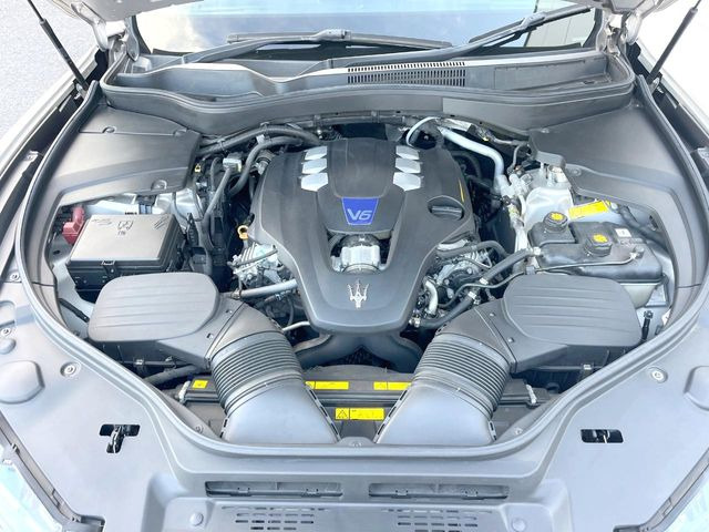 �����X�ł́A�e���[�J�[�̐�p�f�f�e�X�^�[�𓱓��B���Ǝ��i�����e�N�j�J���X�^�b�t���풓���Ă���܂��̂ŁA������̍ۂɂ����S���Ă����p���������܂��B