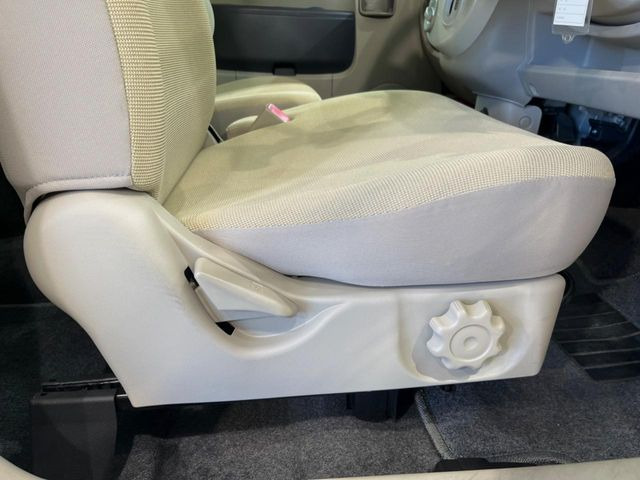 �h���C�o�[�ɂ���ĉ^�]���₷���|�W�V�����͈قȂ�A���̎Ԃ͂ǂ��Ȃ̂��s���Ȃ��Ƃ�����܂���ˁB�C�ɂȂ邨�Ԃ͓X���ŏ�荞��ł��m�F���������܂���