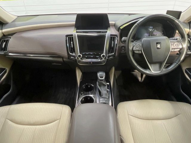 クラウンハイブリッド 2.5 G