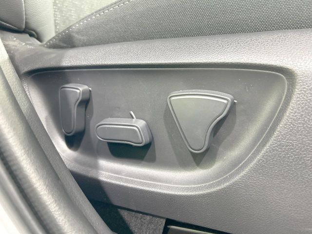 �y�p���[�V�[�g�z�X�C�b�`��ŊȒP�ɃV�[�g�̔��������\!�d��������͂�����܂���!���K�ȃV�[�g�|�W�V�����ɃZ�b�g���āA���K�ȃh���C�u�����y���݂��������B