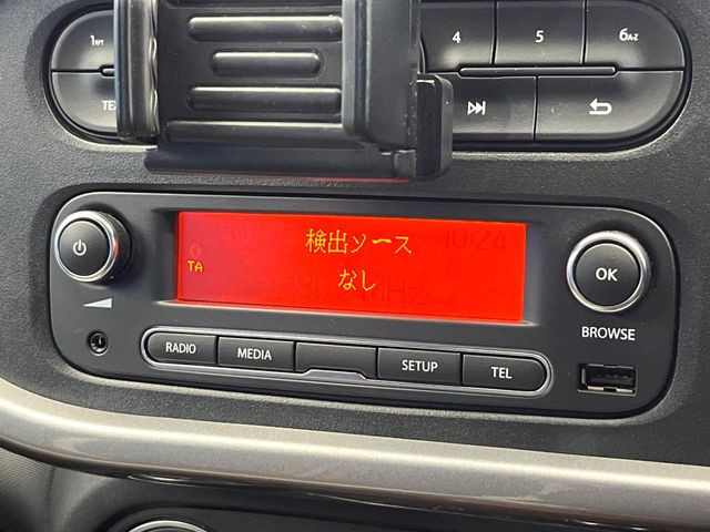 ��Bluetooth:���莝���̃X�}�[�g�t�H���ȂǂƐڑ����A�n���Y�t���[�ʘb��Տꊴ����~���[�W�b�N�Đ������y���݂��������܂��B�����ڑ��ł��̂Ŕς킵��������܂����