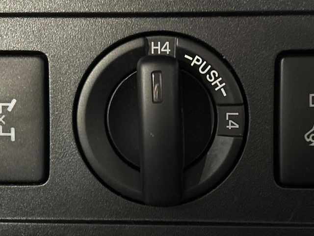 �y�A�N�e�B�u�g���N�V�����R���g���[���z�ᓹ�E�ʂ���݂ȂǂŃX���b�v���N�������ۂ̒E�o���T�|�[�g���Ă����S�����@�\�B�{�i�hSUV�Ȃ�ł͂̓����I�ȑ����ł�!