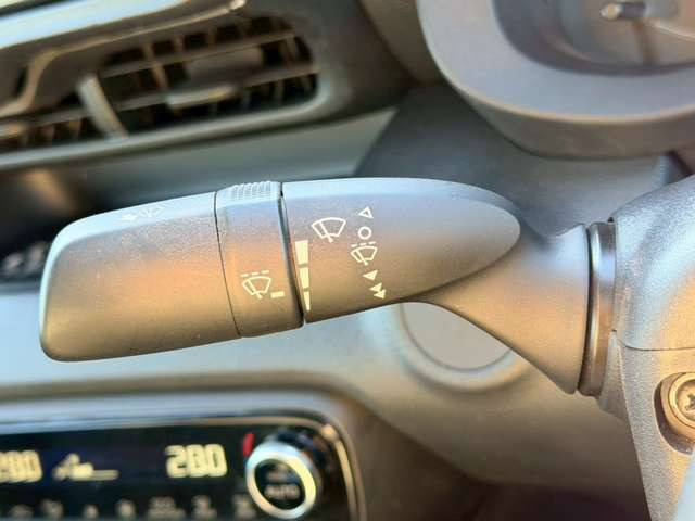 �C�ɂȂ邨�Ԃ�����܂�����E�̓d�b�ԍ����璼�ڂ��X�ɂ��₢���킹���������B�x�����@����ԗ����A��Ԃ܂łȂ�ł������������Ē����܂��B�X�^�b�t�ꓯ���A�����҂����Ă���܂��B