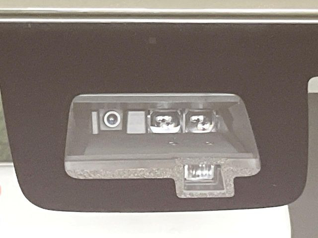 �y�X�Y�L �Z�[�t�e�B�T�|�[�g�z���s���ɑO���̎ԗ�����F�����A�Փ˂������Ȏ��͌x��ƃu���[�L�ŏՓˉ���Ɣ�Q�y�����A�V�X�g�B�����S�Ƀh���C�u�����y���݂��������܂��B