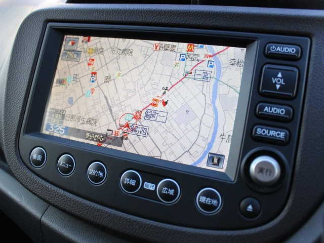 フィットシャトルハイブリッド1.3 ナビプレミアムセレクション