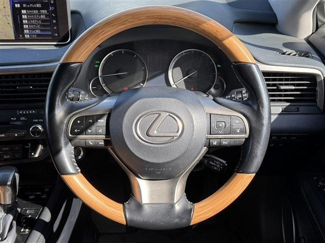 ���Ǝҗl�ւ̔̔��͂��f�肳���Ă��������܂��B �Ԍ������ԗ��̏ꍇ�́A�Ԍ����擾�������x�������z�ŕ\�����Ă���܂��B