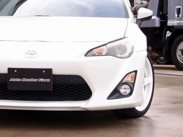 �l�C��86�J�X�^���ԗ��̓���!���ЊǗ����[�U�[�l�����ɂ��A�J���b�c�G���AHDD�n�f�W�i�r�APIAA18AW�AHKS�}�t���[�ȂǁA�����̂̐l�C�p�[�c�𑕔��B���[�ԑO�ɃG�A���̂���t���Ȃǂ��\�ł�!