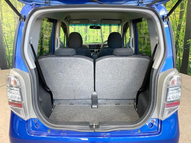 ���i�̂���������ʋ΁A���}���ɏ\���ȉ׎��X�y�[�X���m�ۂ��Ă���܂��B�Z�J���h�V�[�g��|���ƁA�傫�ȉו��̐ύڂ��\�ł���