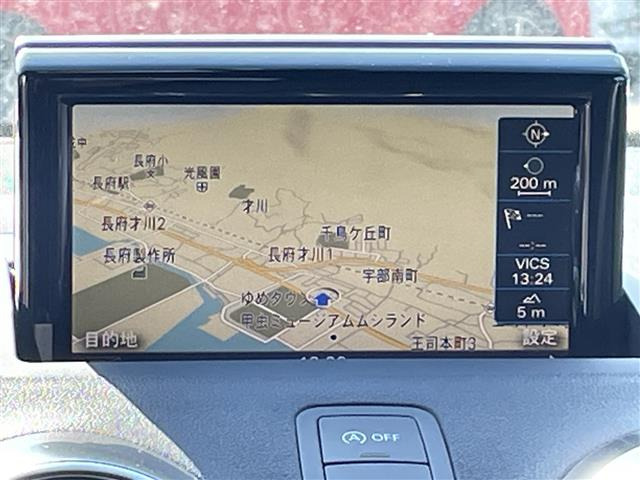 S12.0 クワトロ リミテッドエディション 4WD