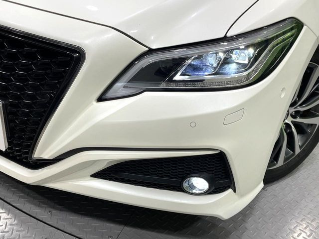 �yLED�w�b�h���C�g�z���V����ԑ��s�����ǍD�Ȏ��E���m�ۂ����S���ĉ^�]�ł��鍂�P�xLED�w�b�h���C�g�𑕔�!�_�����x�������A����d�͂��}�����Ă��܂��B