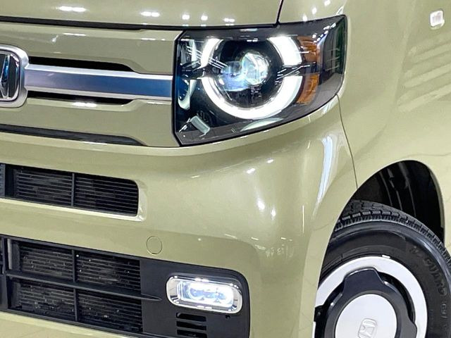 �w�b�h���C�g��e�[�������v&�A���~�z�C�[�����̊e��R�[�e�B���O���I�X�X�����Ă���܂��B�����Y�����̉��΂݂≘���}���A���ꂢ�ȏ�Ԃ������e�i���X���X�ŕۂĂ܂���