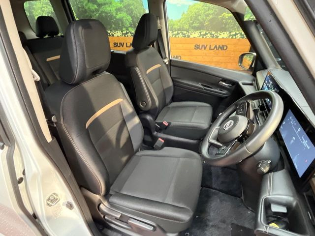 �y�n�[�t���U�[�V�[�g�z�������ƍ���S�n�𗼗������l�C�̃V�[�g���w�ʁE���ʂ̃t�@�u���b�N�f�ނ́A�ʋC���̗ǂ��⊊��ɂ����ɗD��Ă��܂��B�C���╞���ɍ��E���ꂸ���K�ɂ���肢�������܂��B