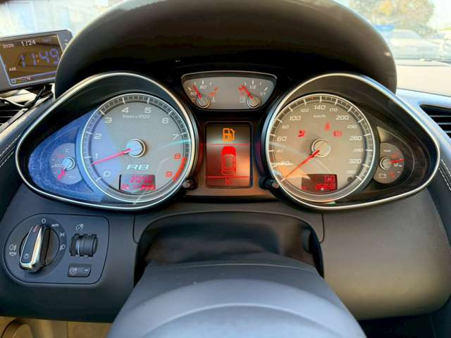 �C�ɂȂ邨�Ԃ�����܂�����E�̓d�b�ԍ����璼�ڂ��X�ɂ��₢���킹���������B�x�����@����ԗ����A��Ԃ܂łȂ�ł������������Ē����܂��B�X�^�b�t�ꓯ���A�����҂����Ă���܂��B