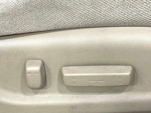 �y�p���[�V�[�g�z�X�C�b�`��ŊȒP�ɃV�[�g�̔��������\!�d��������͂�����܂���!���K�ȃV�[�g�|�W�V�����ɃZ�b�g���āA���K�ȃh���C�u�����y���݂��������B