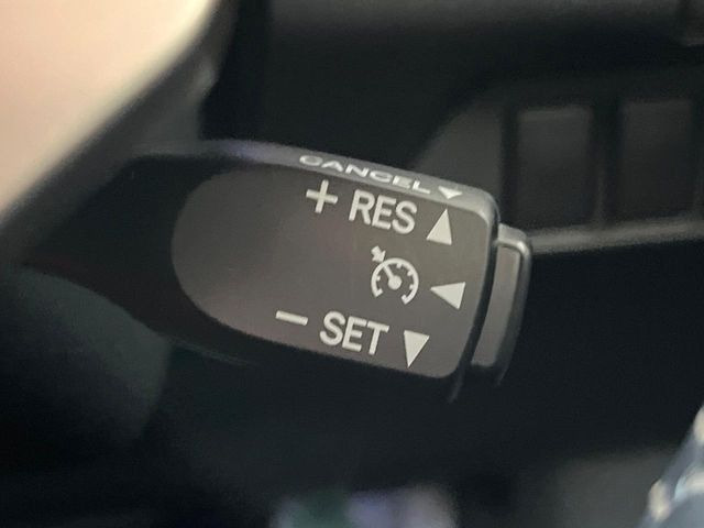 �y�N���[�Y�R���g���[���z�������H�����N���N���s�B�A�N�Z���𗣂��Ă���葬�x�ő��s���ł��A�������^�]���̕��S���y��!�����E�������ȒP�ȃX�C�b�`����Œ����ł��܂��B