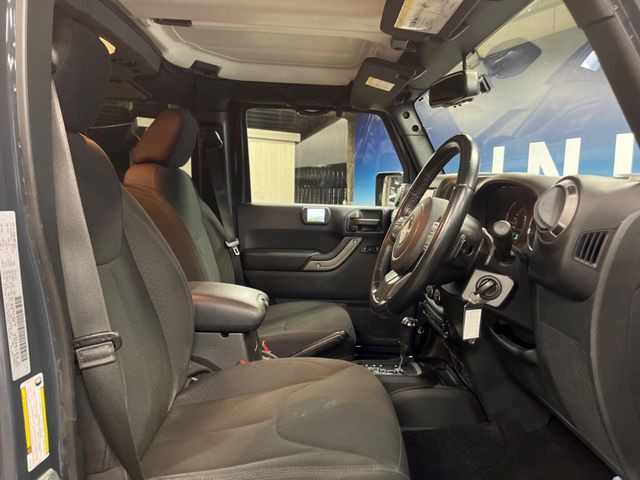 ���V�[�g�̎g�p��:�j��E�ւ�������Ȃ��A�����̒ʂ肫�ꂢ�ȏ�Ԃ��ێ����Ă���܂��B�܂��A�����N���[�j���O�E�R�[�e�B���O�����p�����������܂��B