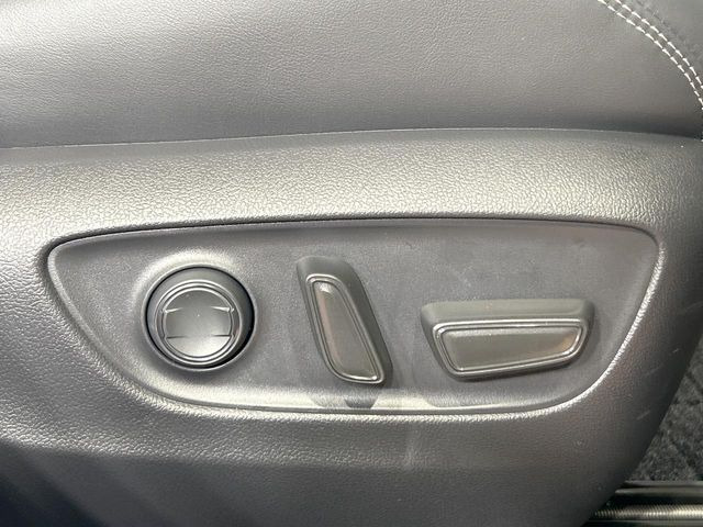 �y�p���[�V�[�g�z�X�C�b�`��ŊȒP�ɃV�[�g�̔��������\!�d��������͂�����܂���!���K�ȃV�[�g�|�W�V�����ɃZ�b�g���āA���K�ȃh���C�u�����y���݂��������B