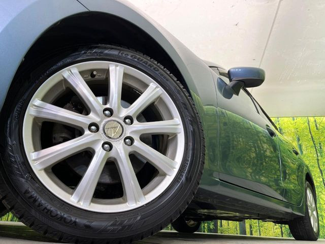 �y����17�C���`�A���~�z�C�[���z�O�ςɃ}�b�`���������A���~�z�C�[���𑕒����Ă���܂��B�e��ЊO�A���~�z�C�[����A�X�^�b�h���X�^�C�����戵�����Ă���܂��B���񂲑��k����������