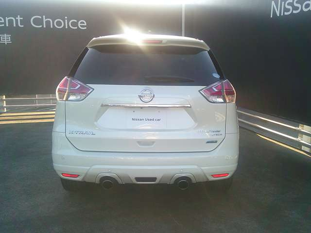 エクストレイル2.0 モード・プレミア エマージェンシーブレーキパッケージ 4WD