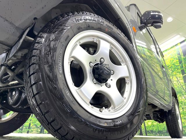 �y����16�C���`�A���~�z�C�[���z�O�ςɃ}�b�`���������A���~�z�C�[���𑕒����Ă���܂��B�e��ЊO�A���~�z�C�[����A�X�^�b�h���X�^�C�����戵�����Ă���܂��B���񂲑��k����������