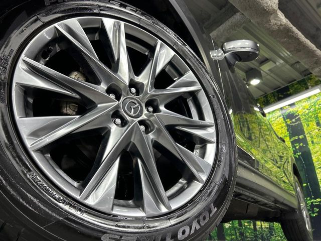 �y����19�C���`�A���~�z�C�[���z�O�ςɃ}�b�`���������A���~�z�C�[���𑕒����Ă���܂��B�e��ЊO�A���~�z�C�[����A�X�^�b�h���X�^�C�����戵�����Ă���܂��B���񂲑��k����������