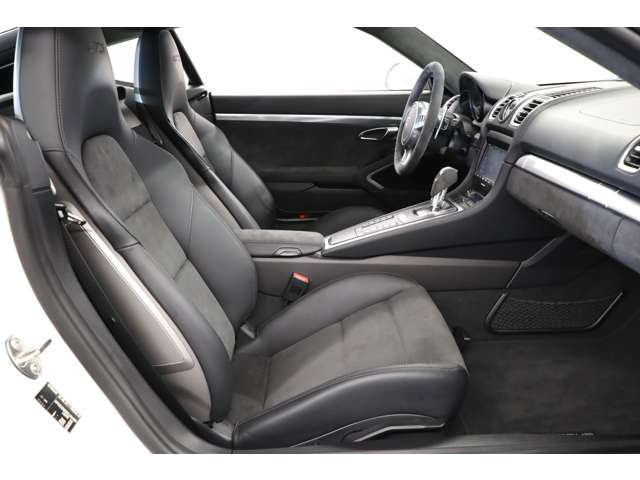 �u���b�N���U�[&�A���J���^�[���V�[�g�łƂĂ�������������܂��B���s������17,700km��ł܂��܂���葱������̂ł��B