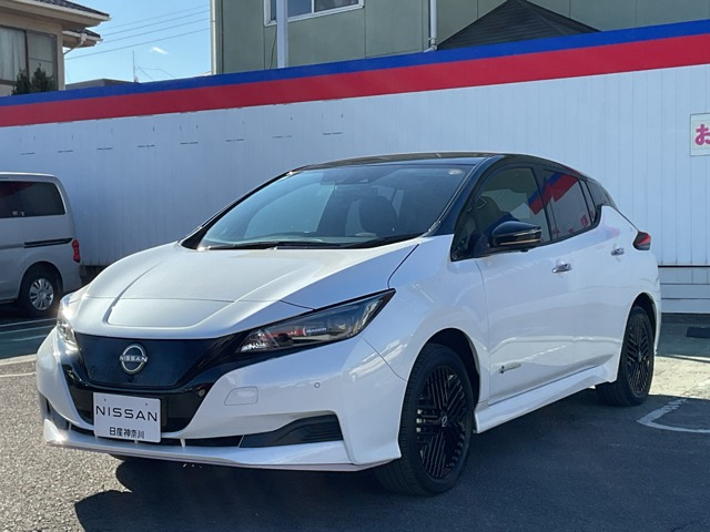 リーフe+ X 90周年記念車