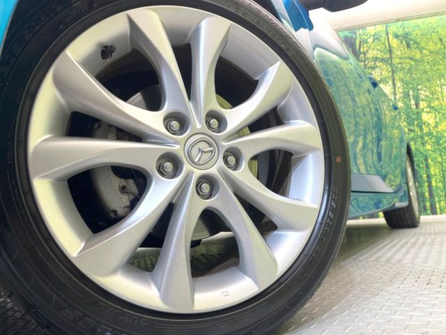 �y����17�C���`�A���~�z�C�[���z�O�ςɃ}�b�`���������A���~�z�C�[���𑕒����Ă���܂��B�e��ЊO�A���~�z�C�[����A�X�^�b�h���X�^�C�����戵�����Ă���܂��B���񂲑��k����������