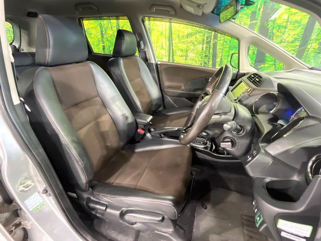 �y�n�[�t���U�[�V�[�g�z�������ƍ���S�n�𗼗������l�C�̃V�[�g���w�ʁE���ʂ̃t�@�u���b�N�f�ނ́A�ʋC���̗ǂ��⊊��ɂ����ɗD��Ă��܂��B�C���╞���ɍ��E���ꂸ���K�ɂ���肢�������܂��B