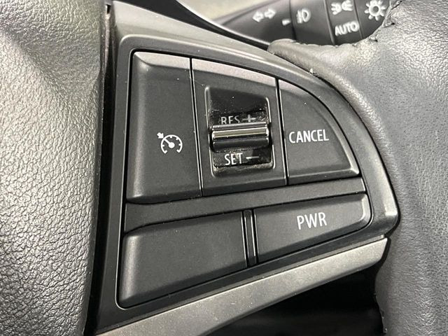 �y�N���[�Y�R���g���[���z�������H�����N���N���s�B�A�N�Z���𗣂��Ă���葬�x�ő��s���ł��A�������^�]���̕��S���y��!�����E�������ȒP�ȃX�C�b�`����Œ����ł��܂��B