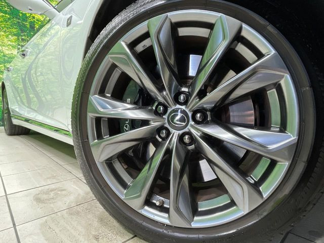 �y����20�C���`�A���~�z�C�[���z�O�ςɃ}�b�`���������A���~�z�C�[���𑕒����Ă���܂��B�e��ЊO�A���~�z�C�[����A�X�^�b�h���X�^�C�����戵�����Ă���܂��B���񂲑��k����������