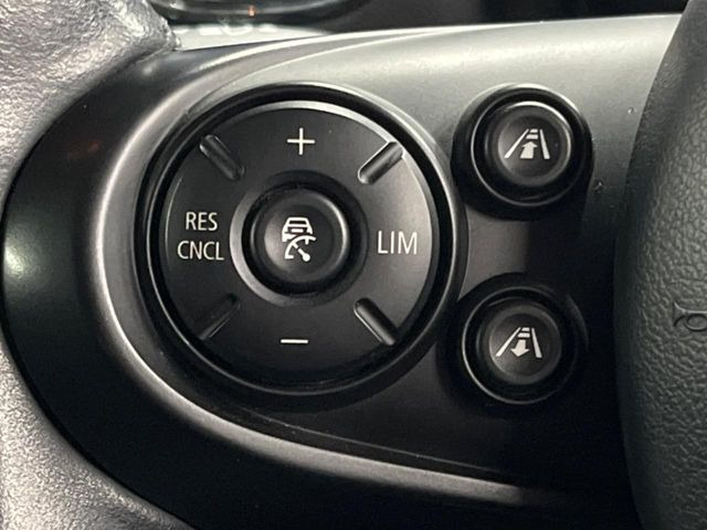 �����[�_�[�N���[�Y�R���g���[��:�O�̎ԂƂ̎Ԋԋ��������ɂƂ�A��葬�x�Ŏ������s���Ă���鎟����̃N���[�Y�R���g���[��!��ɍ������H�⎩���Ԑ�p���H�Ŏg�p����֗��ȋ@�\�ł�!