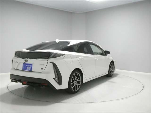 プリウスPHV1.8 S ナビパッケージ GR スポーツ