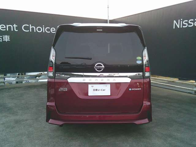 セレナ1.2 e-POWER ハイウェイスター V