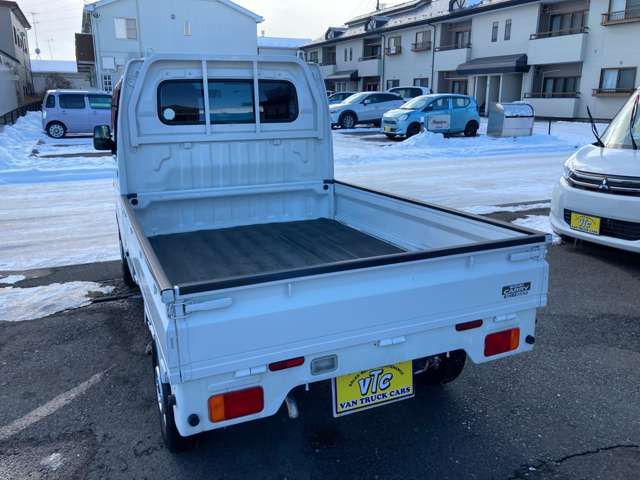 �ۏ؊��Ԃ̓G���W�������@�\�E���͓`�B�@�\��1��������0.1���L���A�X�e�A�����O�@�\�E�O��A�N�X���@�\�E�u���[�L�E�d�C�n�E��p���n�E�R���n��1��������0.1���L���ƂȂ�܂��B�ʓr1�`3�N�L�����x�ۏؗL��܂�