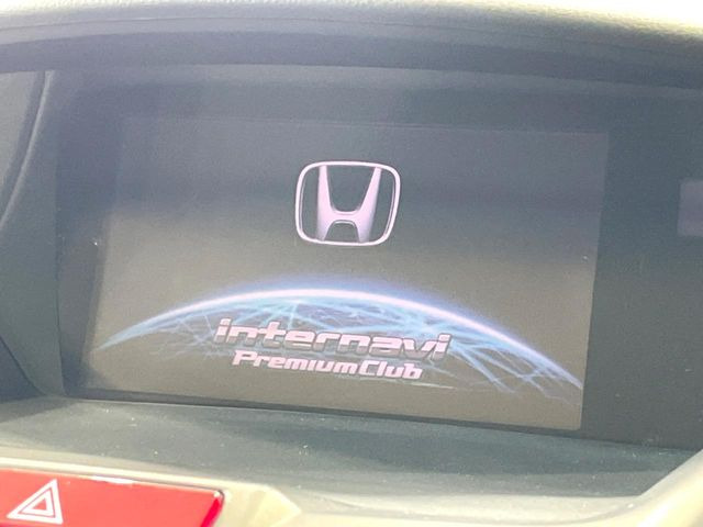 �y�����i�r�z�l�C�̏����i�r�𑕔����Ă���܂��B�i�r�̎g���₷���͂������A�I�[�f�B�I�@�\���[��!�L�����v�◷�s�͂������A�ʋ΂┃�����ȂǕ��i�̃h���C�u���y�����Ȃ�͂���