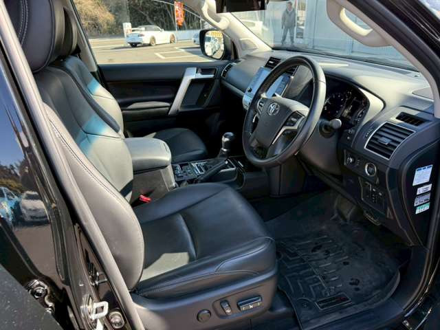 �C�ɂȂ邨�Ԃ�����܂�����E�̓d�b�ԍ����璼�ڂ��X�ɂ��₢���킹���������B�x�����@����ԗ����A��Ԃ܂łȂ�ł������������Ē����܂��B�X�^�b�t�ꓯ���A�����҂����Ă���܂��B